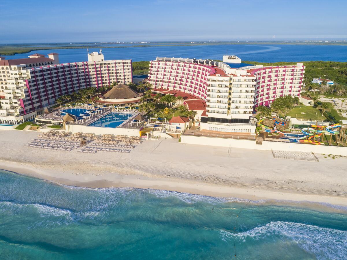 Crown Paradise Club Cancun Bagian luar foto